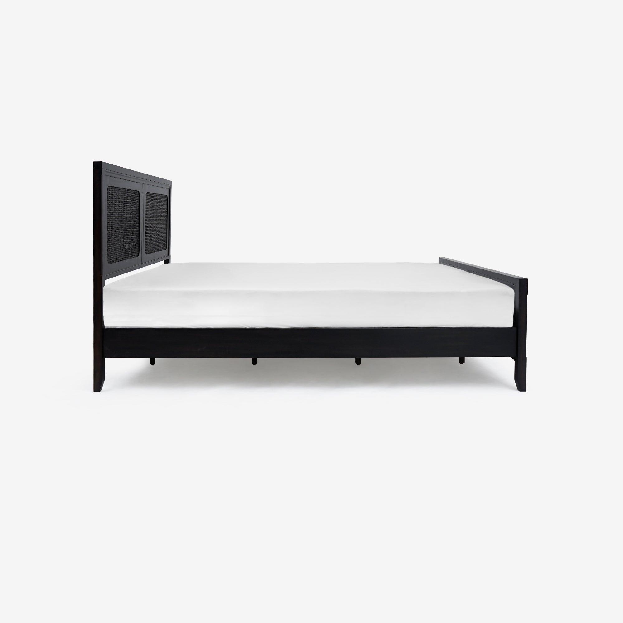 Lurian - Queen Rattan Bed, Black