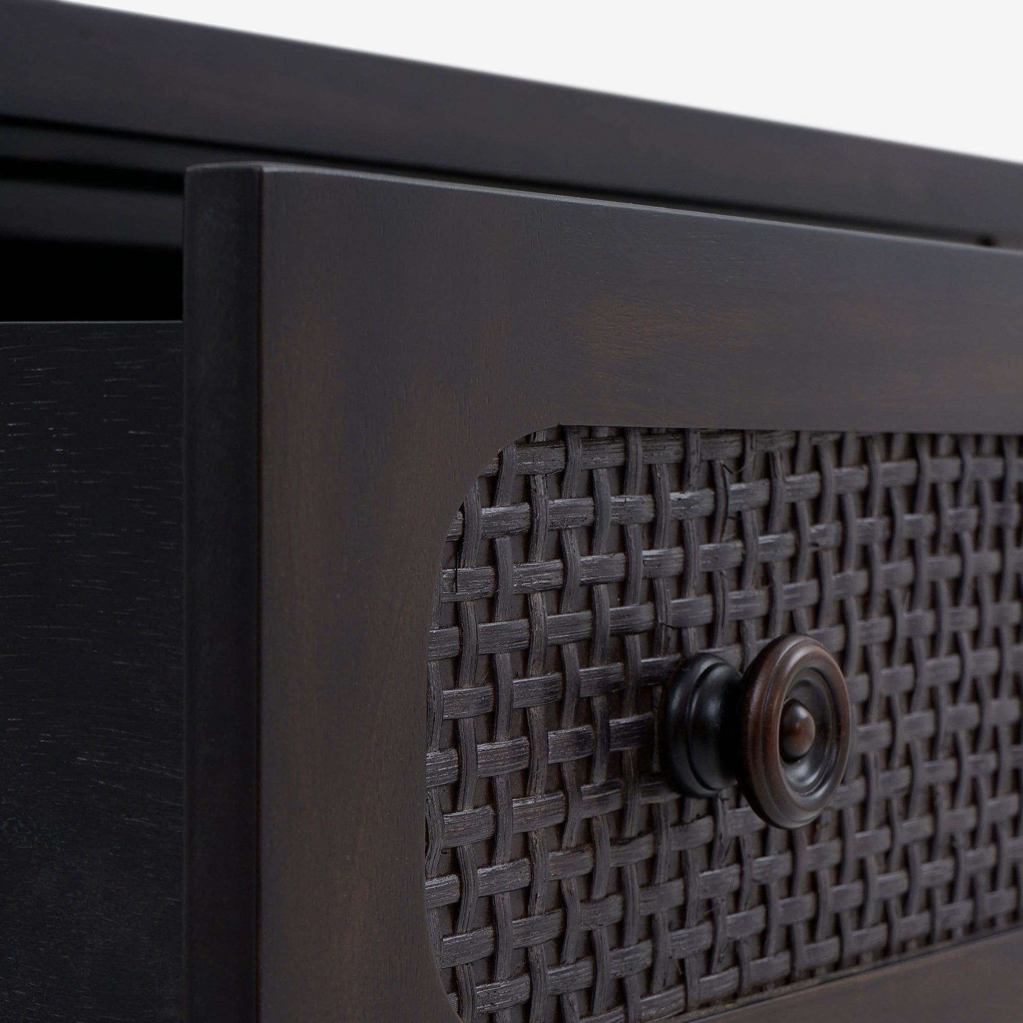 Lurian - 3-Drawer Rattan Dresser, Black