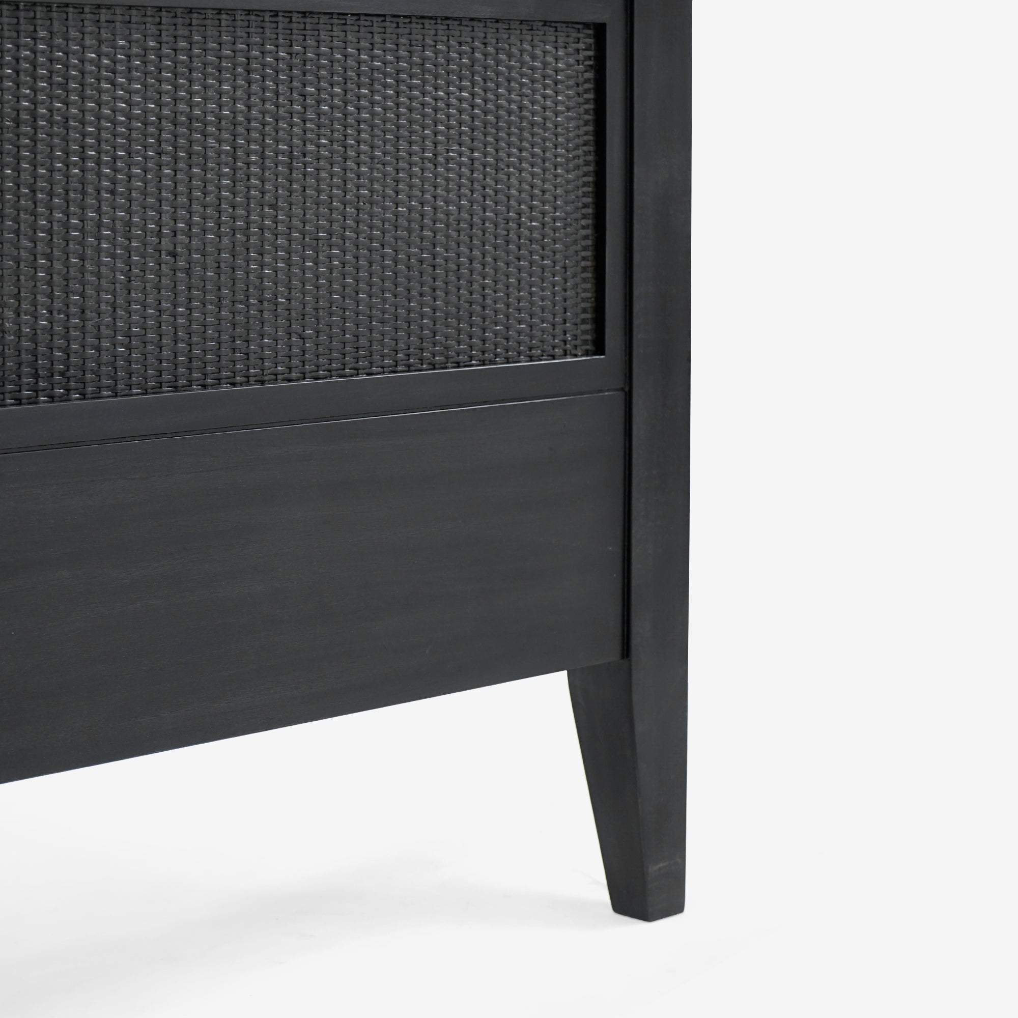 Closed up leg of Black Kalana Queen Rattan Bed