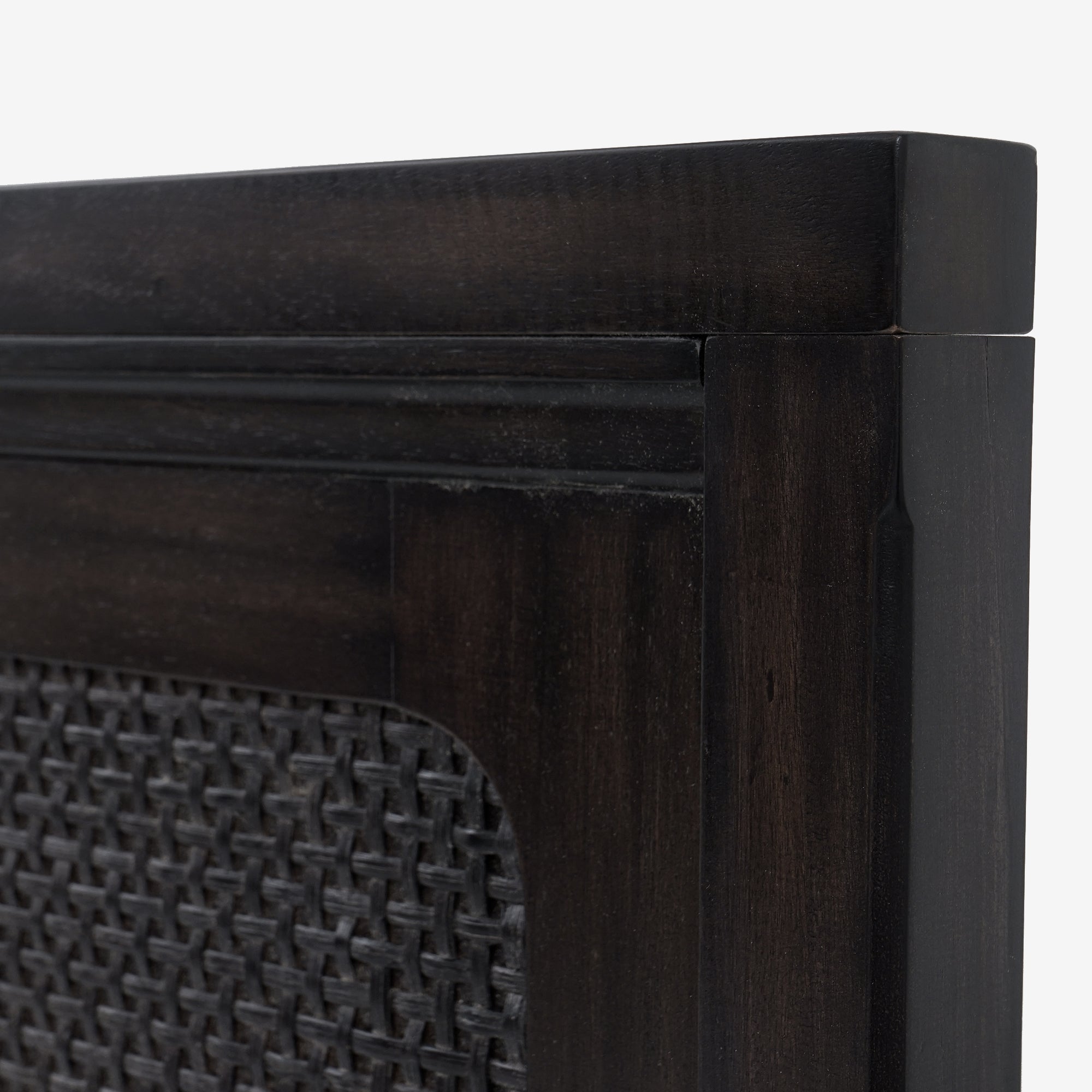 Lurian - Queen Rattan Bed, Black